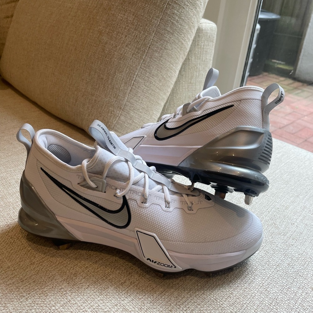 Nike Force Zoom Trout 9 Elite